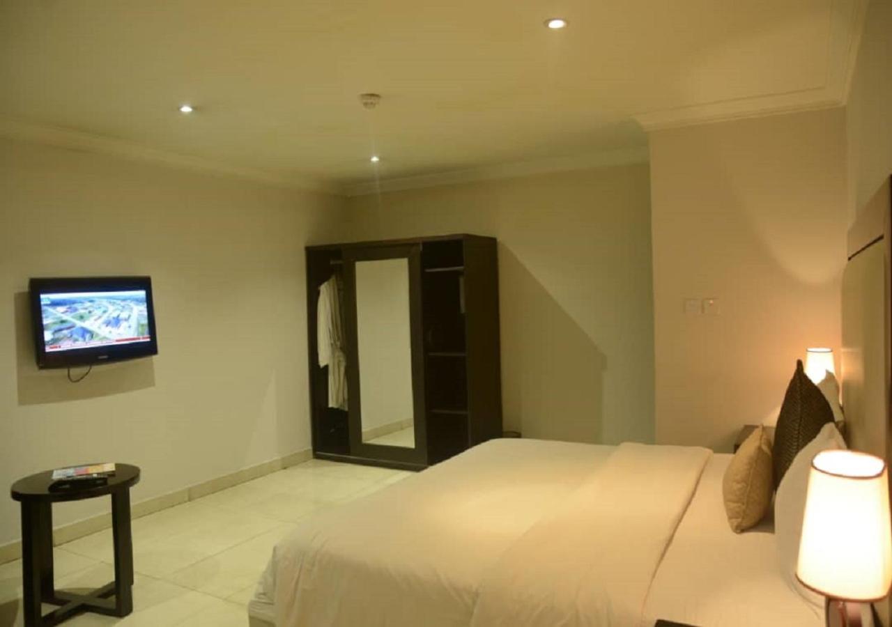 S & S Hotel & Suites Lagos Dış mekan fotoğraf