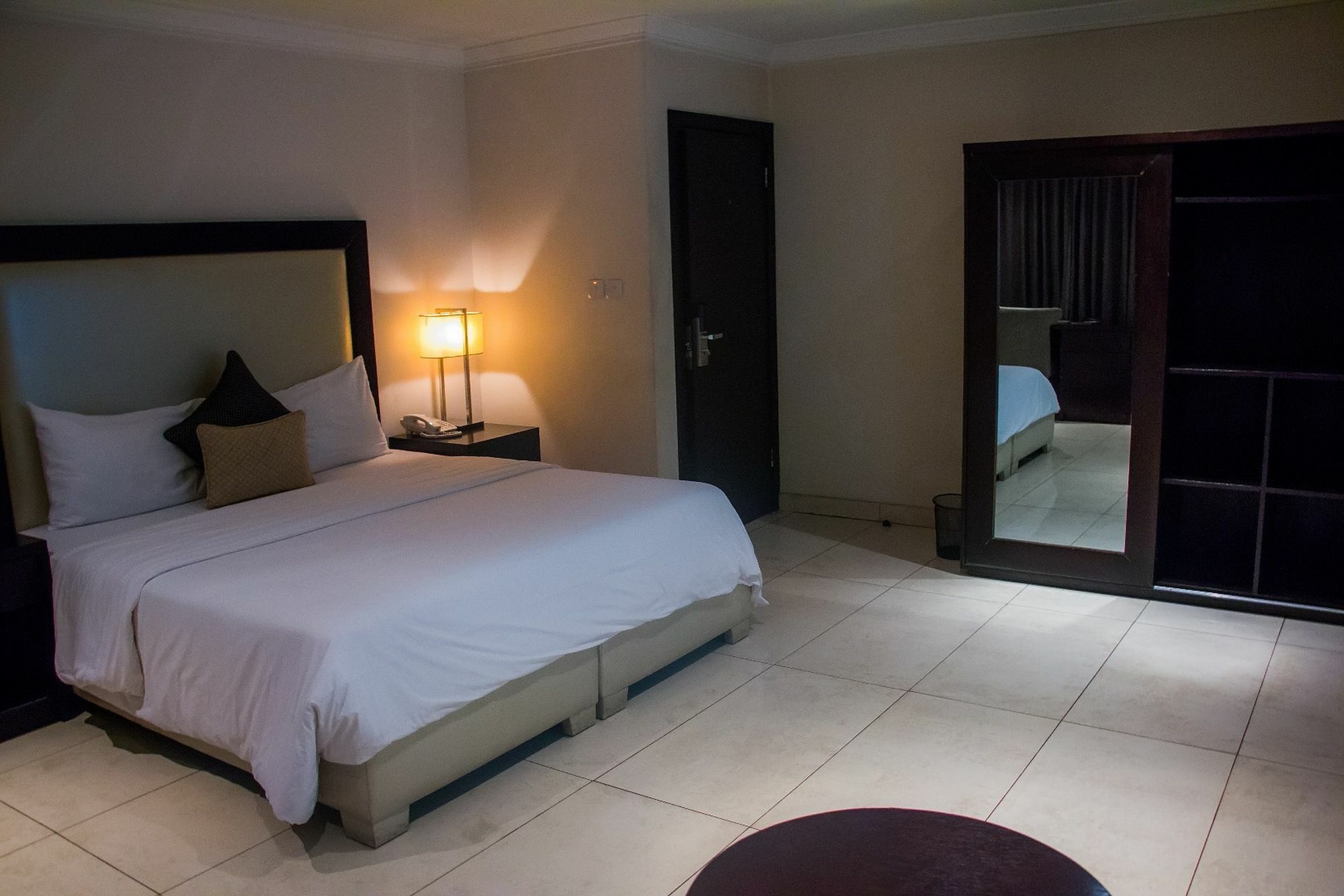 S & S Hotel & Suites Lagos Dış mekan fotoğraf