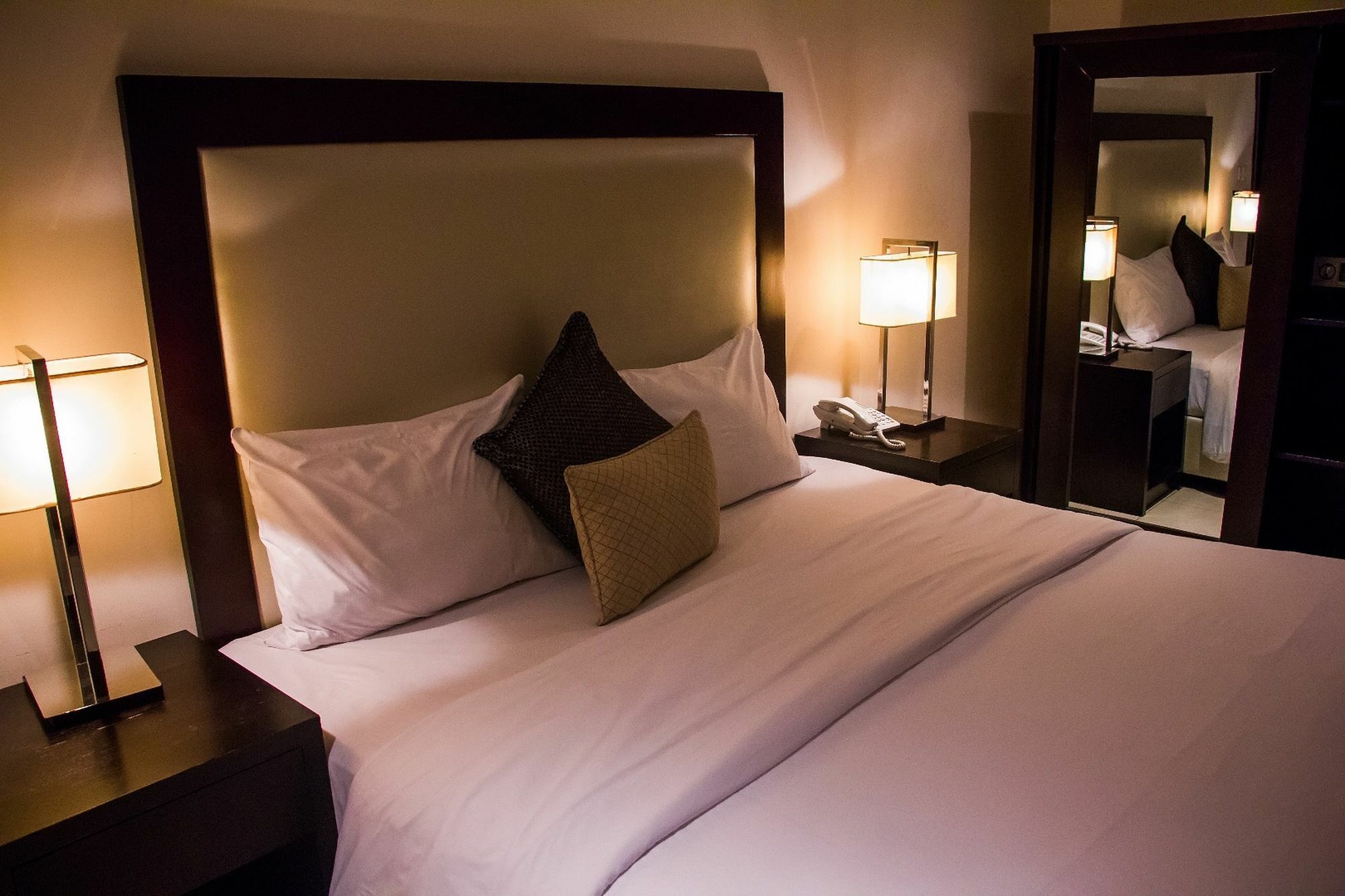 S & S Hotel & Suites Lagos Dış mekan fotoğraf