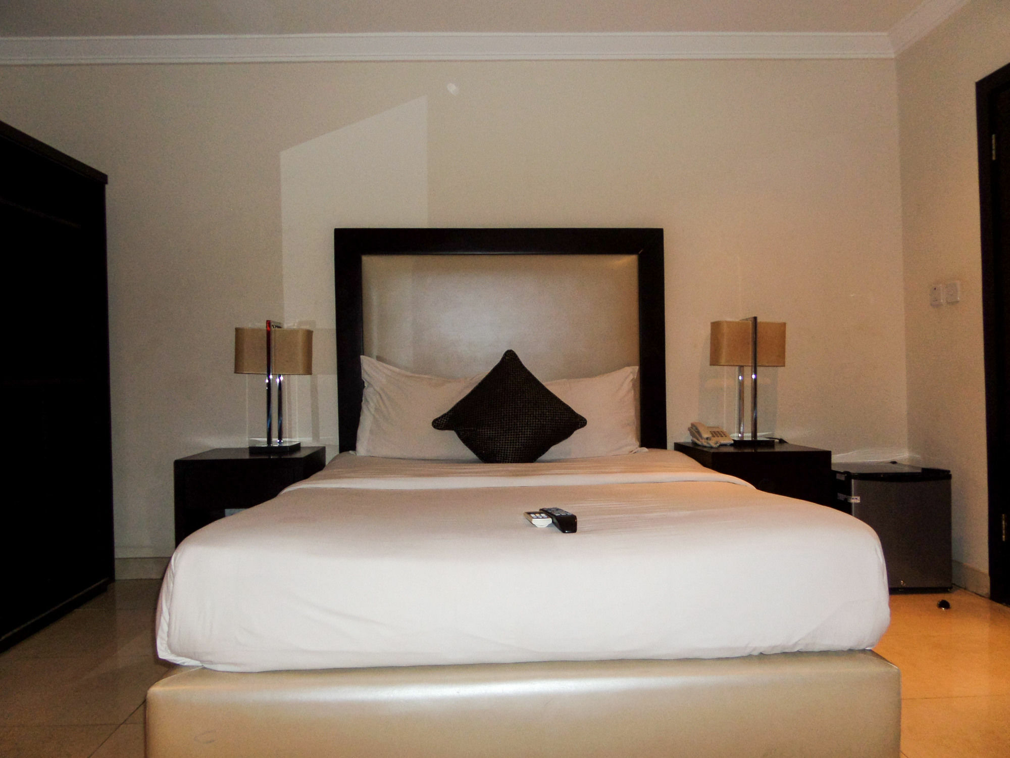 S & S Hotel & Suites Lagos Dış mekan fotoğraf